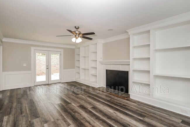 Building Photo - 1681 Oak Crest Ct