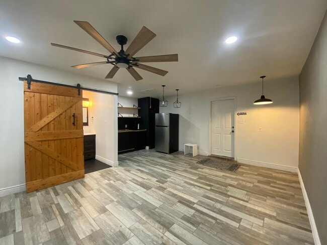 Building Photo - 5322 Creek Ct