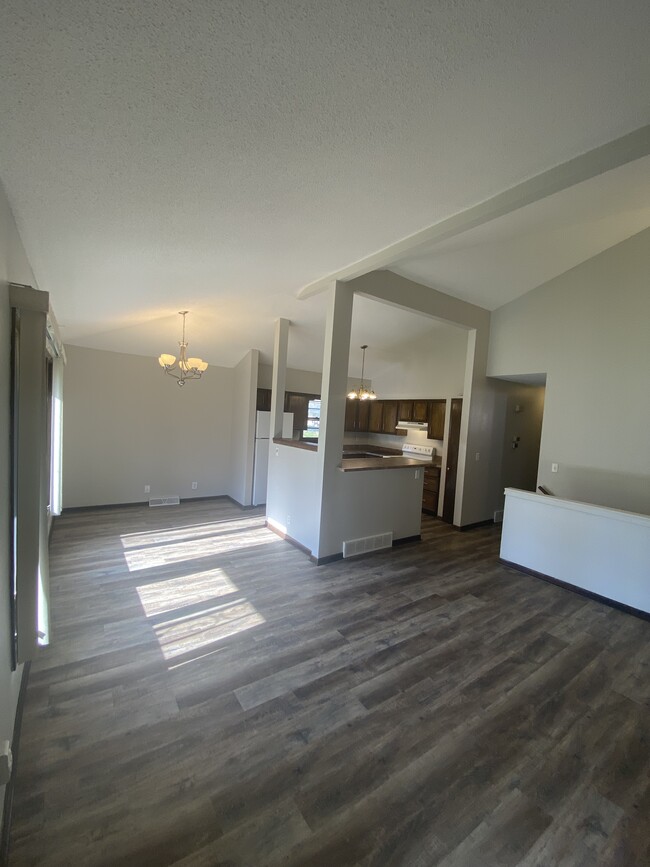 Building Photo - 3105 N 95th St