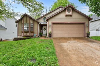 Building Photo - 510 Oaktree Crossing Ct