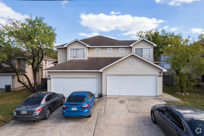 Building Photo - Sagewood Townhomes