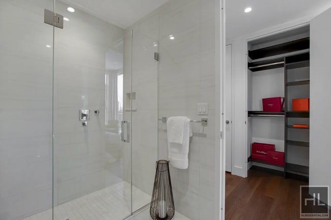 Building Photo - East 44th Street