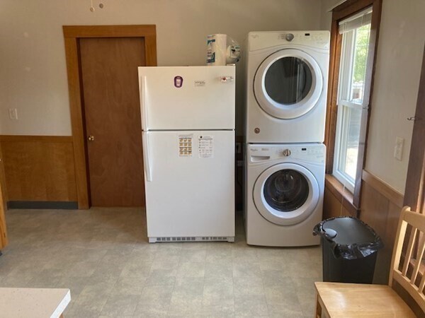 Building Photo - 294 Lenox St