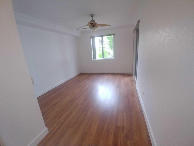 Foto del edificio - 1660 Renaissance Commons Blvd