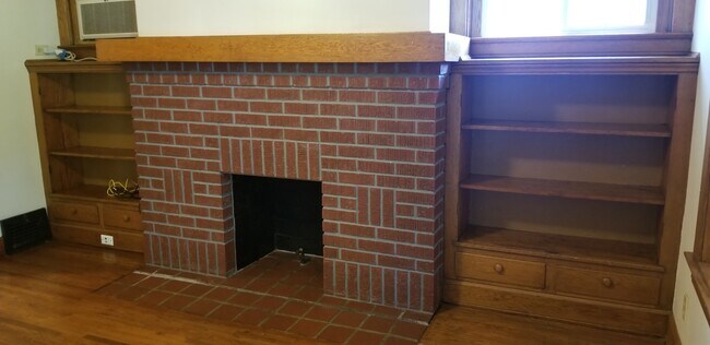 Building Photo - 12969 Emerson Ave