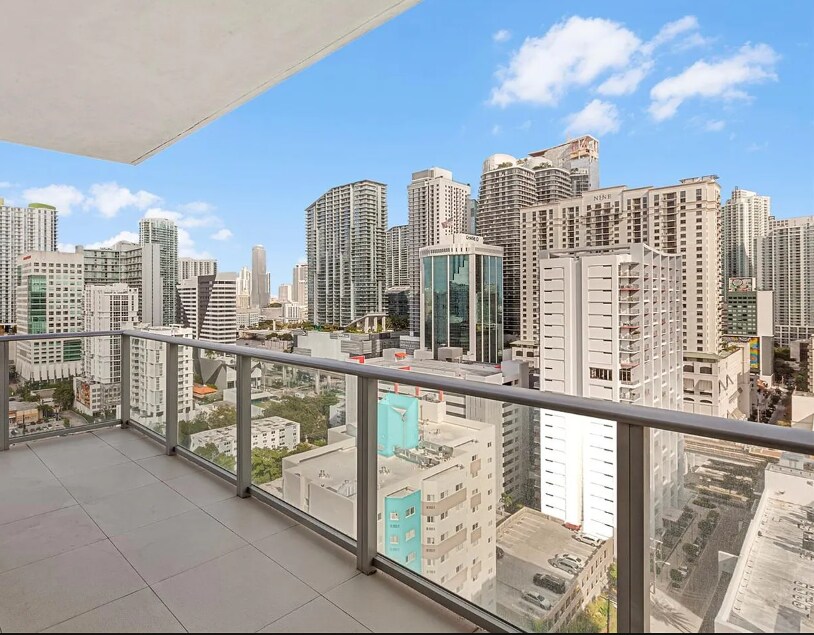 Foto principal - 1010 SW 2nd Ave