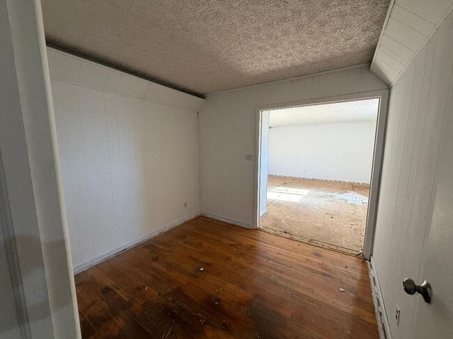 Building Photo - 155 Flannagan Dr