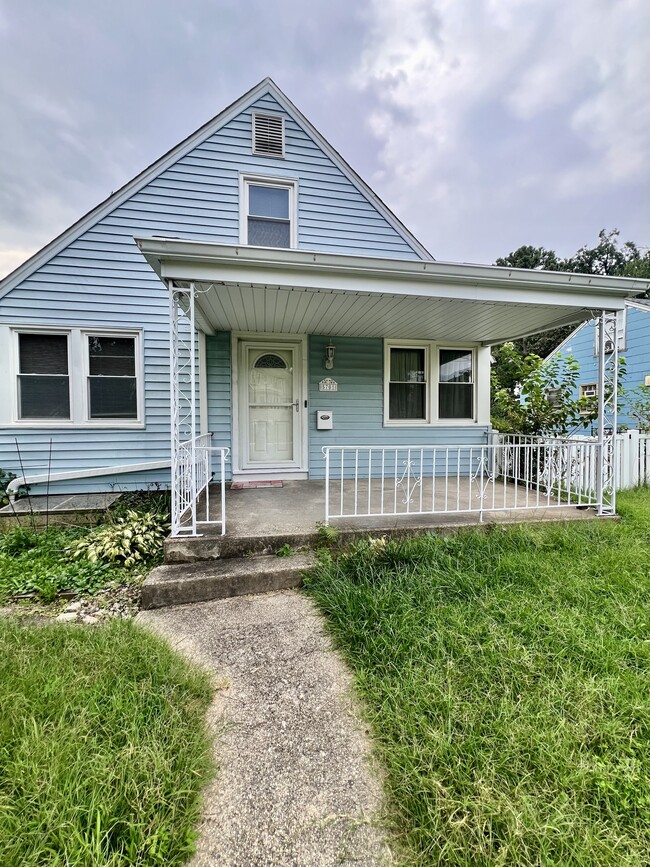 Building Photo - 5701 Carter Ave