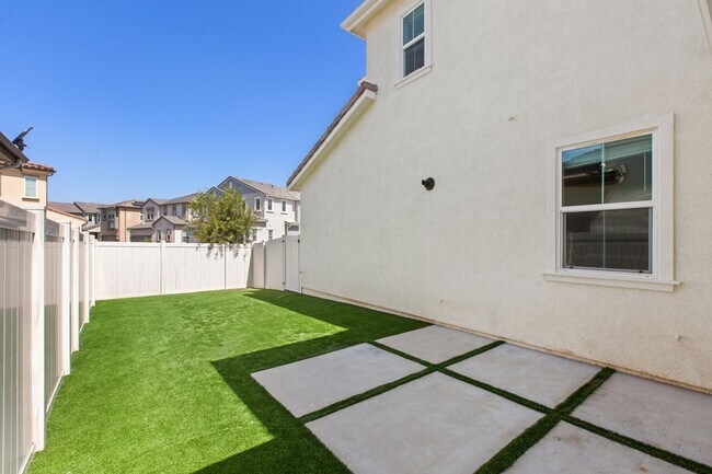 Building Photo - Charming 4 bedroom in Park Circle