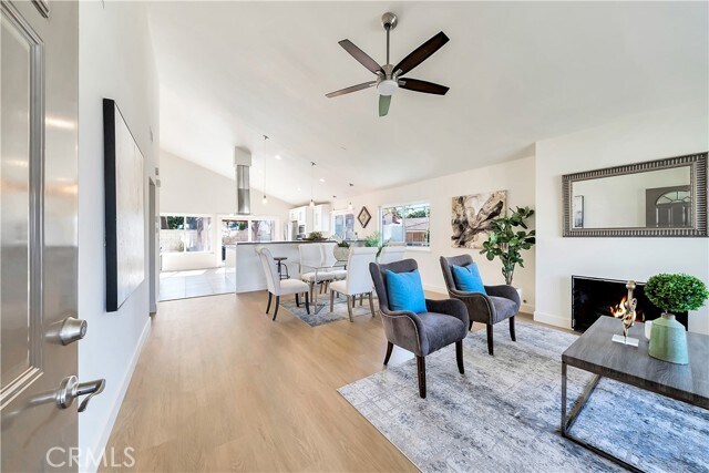 Foto del edificio - 3482 Almond St