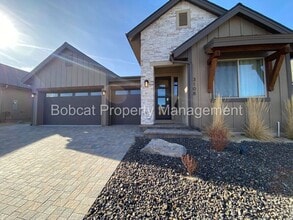 Building Photo - 3108 Cambria Lp