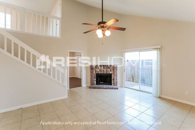 Foto del edificio - 4132 Scarsdale Lane