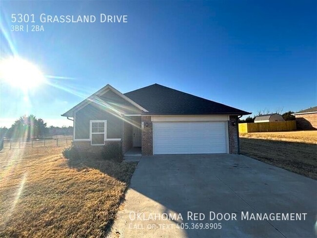 Building Photo - 5301 Grassland Dr