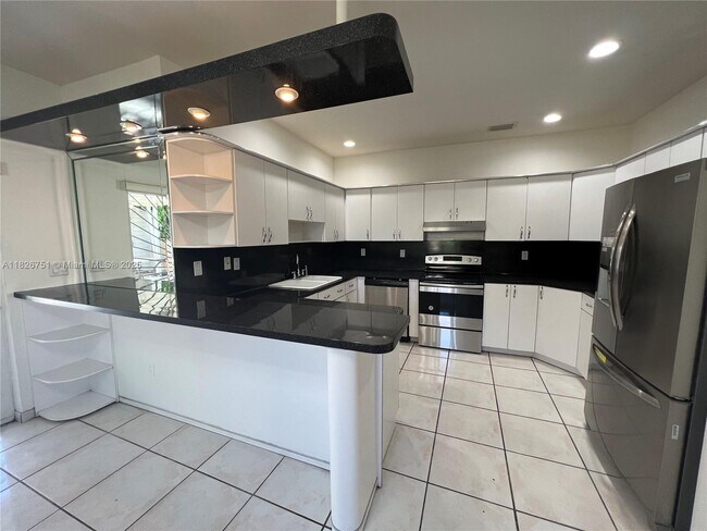 Foto del edificio - 3513 SW 4th St