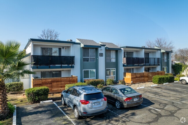 Foto del edificio - The Pointe On Bell