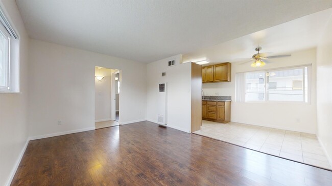 Building Photo - 1440 Lincoln Ave