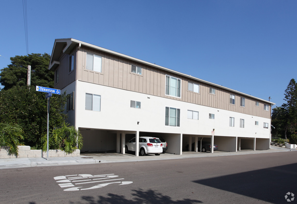 Building Photo - Colony Apartments