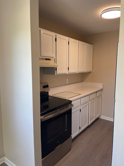 Building Photo - 331 Island Dr