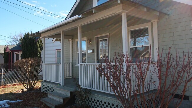 Foto del edificio - 1019 W Park St