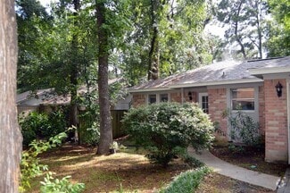 Building Photo - 106 E Wavy Oak Cir