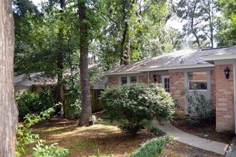 Building Photo - 106 E Wavy Oak Cir