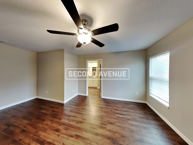 Building Photo - 16510 SW 30th Ter RD