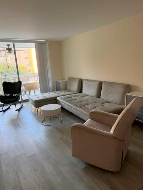 Foto del edificio - 901 NE 14th Ave