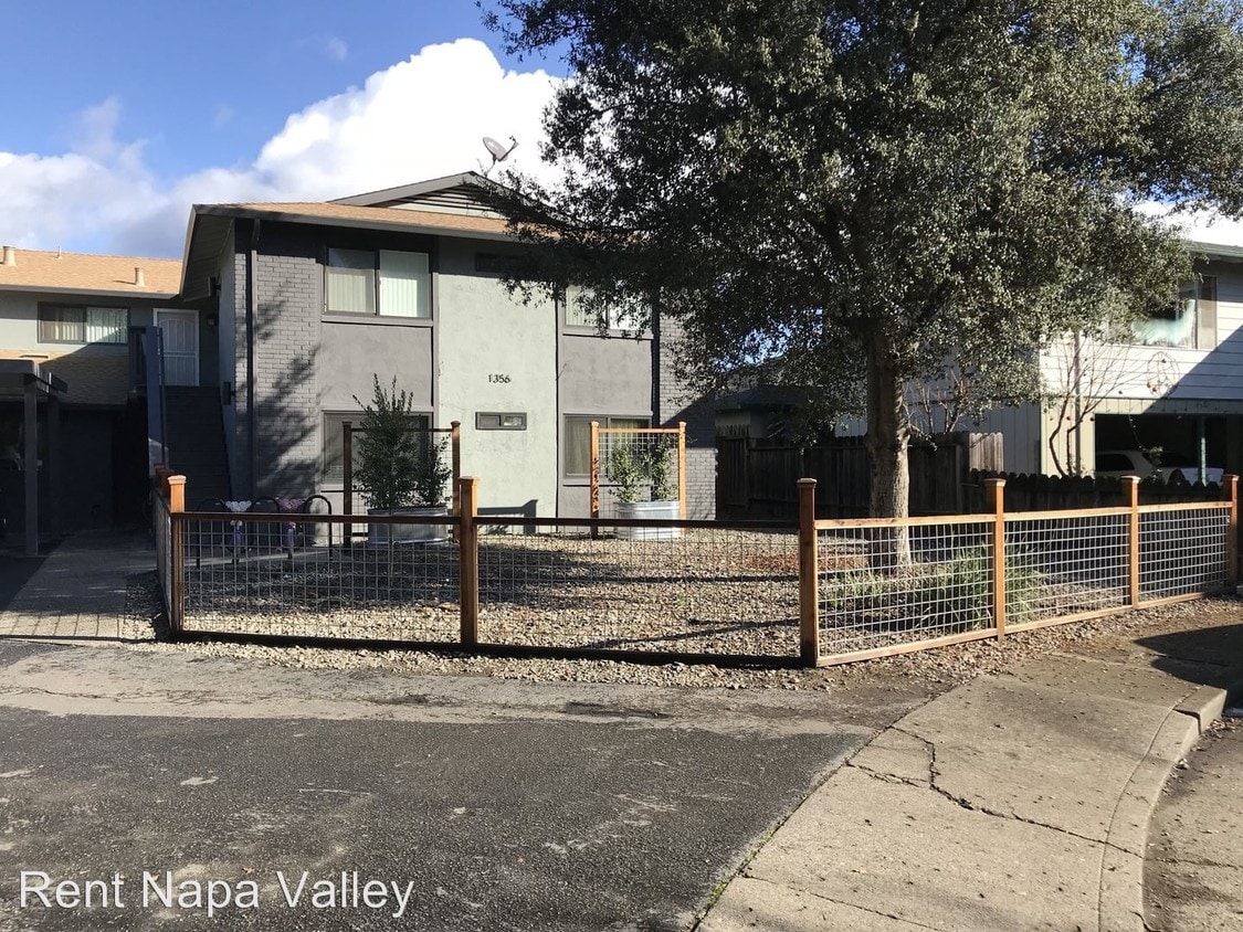 Primary Photo - 1356 Monte Vista Ave