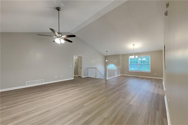 Foto del edificio - 280 Brookview Dr