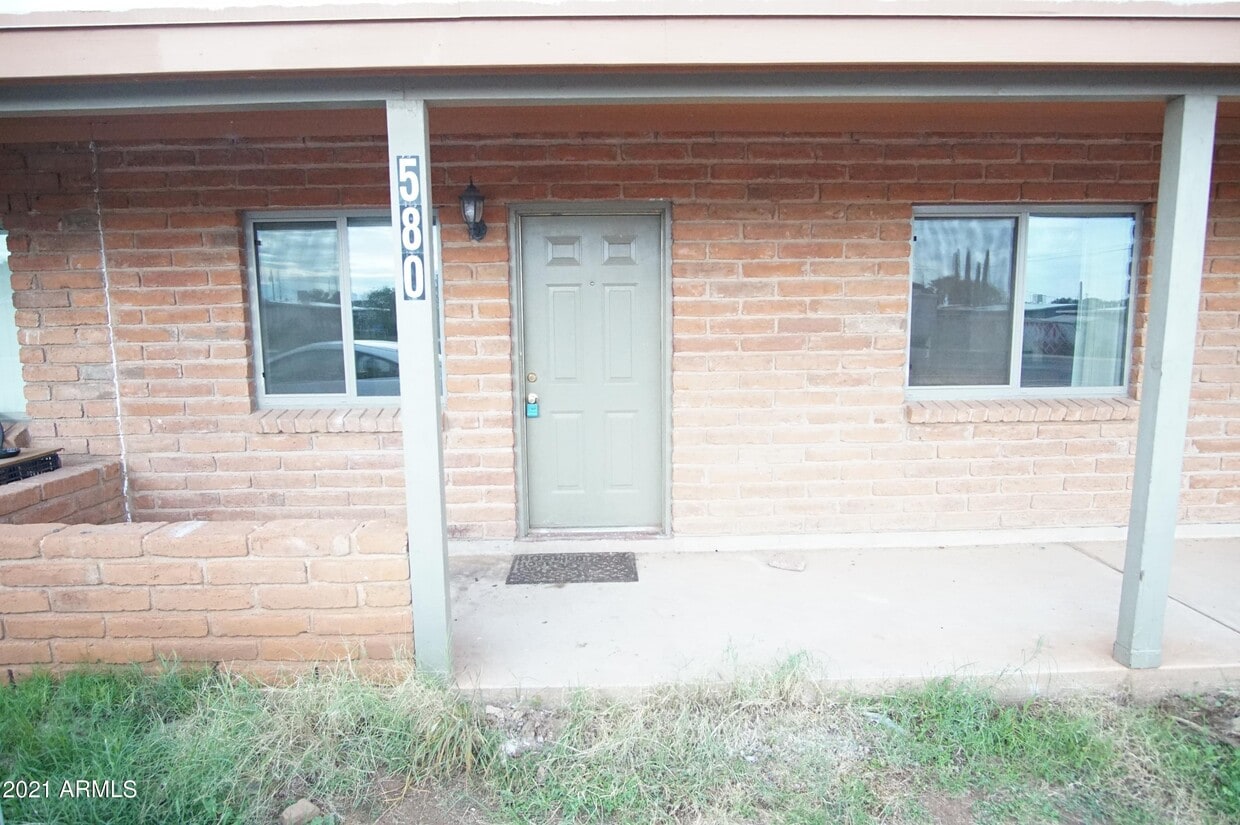 580 North Ave, Sierra Vista, AZ 85635 Room for Rent in Sierra Vista