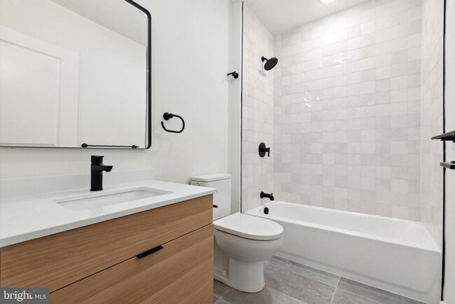 Foto del edificio - 245 N 12th St