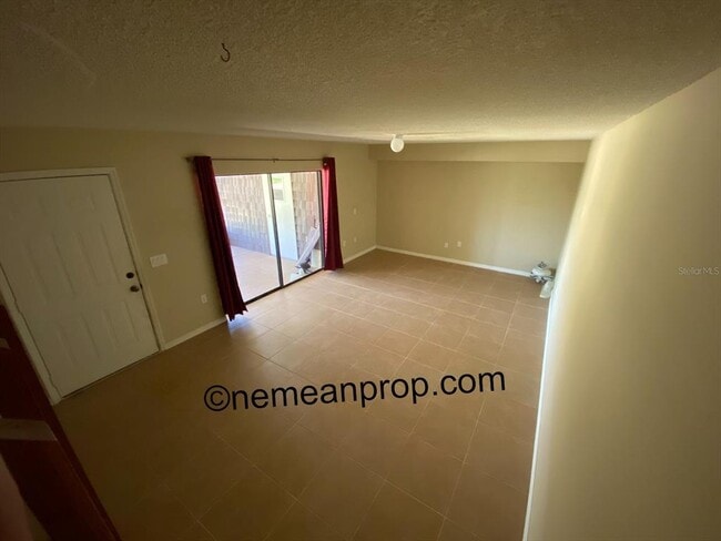 Foto del edificio - 2949 Poplar Ave
