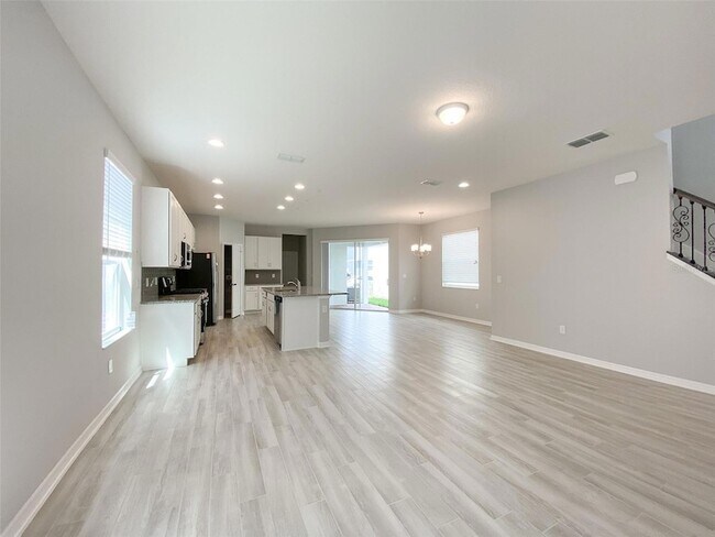 Building Photo - 12796 Brodlove Ln