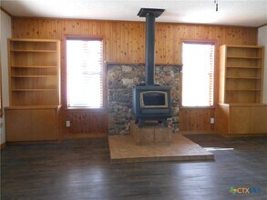 Building Photo - 1441 Robin Ln