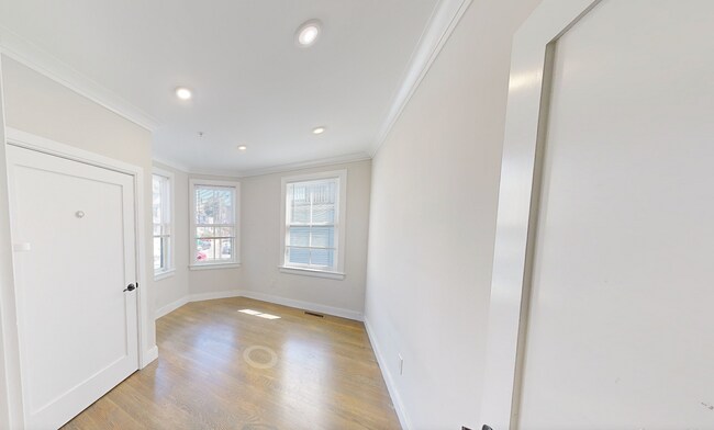 Foto del edificio - 79 Linden St