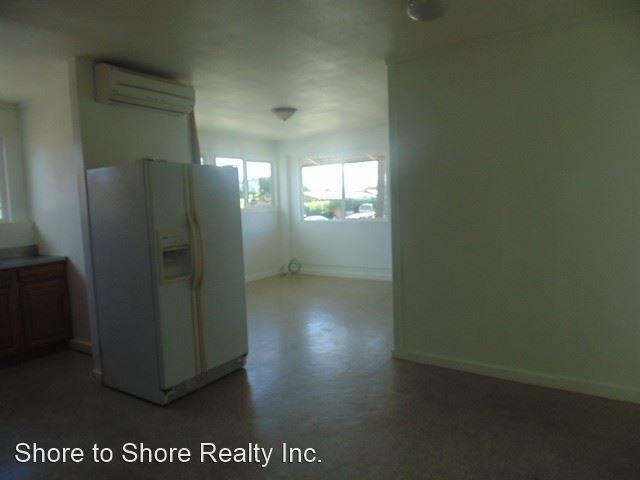 Building Photo - 3 br, 2 bath House - 326 West Niihau Street