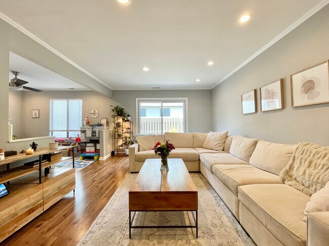 Foto del edificio - 131 Pinecrest Ln