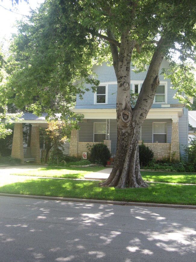 Front View - 710 Chautauqua Ave