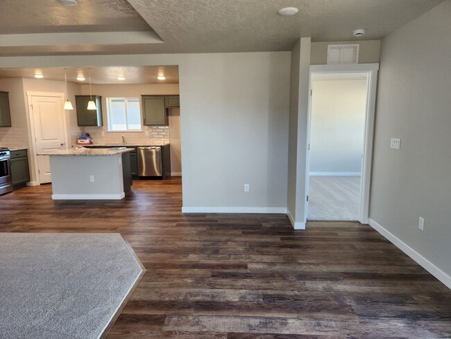 Building Photo - Beautiful 3 bed 2 bath home in Nampa just off Ustick and Midland Blvd