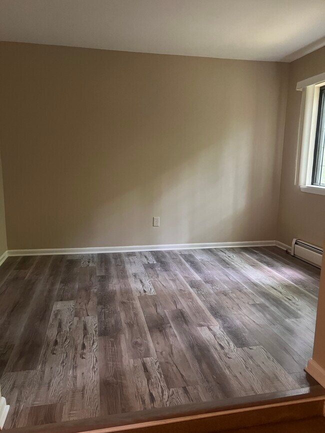 Alcove - 1 Foxwood Dr