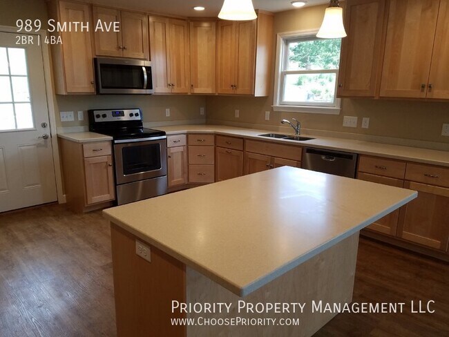 Building Photo - 2BR 3.5BA Duplex, Harrisonburg