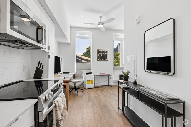 Interior Photo - Brookland