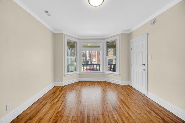 Building Photo - 4437 N Drake Ave