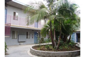 Building Photo - 6890 Paramount Blvd