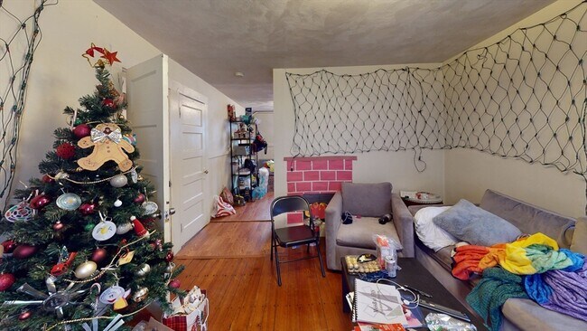 Foto del edificio - 9 R Winship St