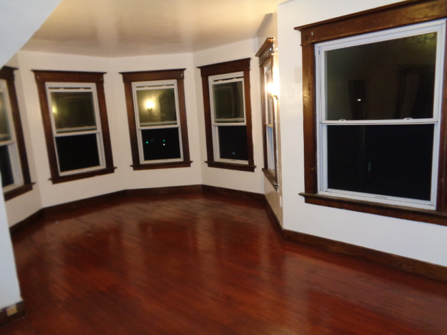 Foto del edificio - 591 Whalley Ave