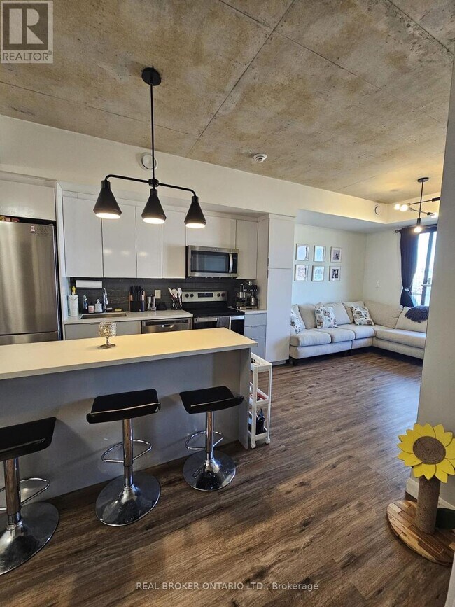 Photo du bâtiment - 7 Erie Ave