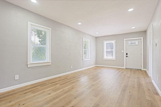 Building Photo - 4228 Green St