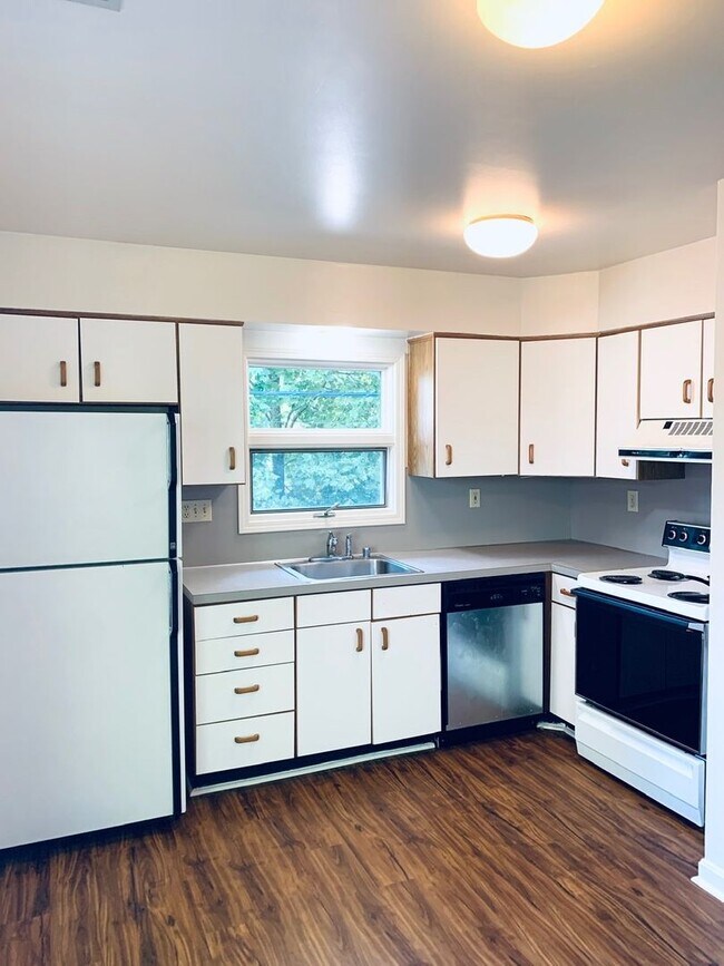 Foto del edificio - 1243 Cherokee Road- Carriage House (Highla...
