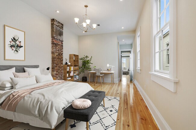 Photo - Carondelet Apartment